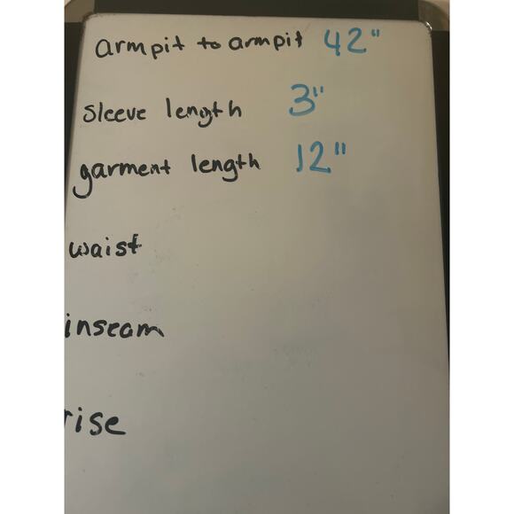 NWT Old Navy Plus Denim Jean Shorts Blue Distressed Secret Smooth Pockets Sz 22 - Picture 8 of 8